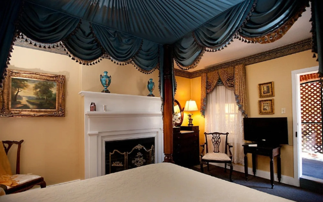 Monmouth Plantation