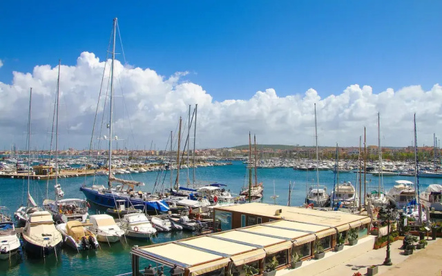 Awesome Apartment in Ittiri With 1 Bedrooms