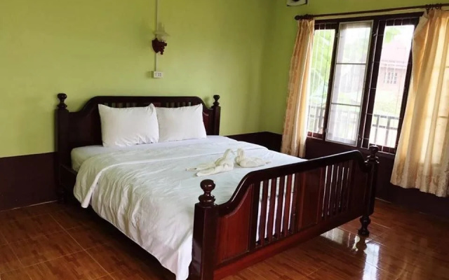 Vang Vieng Chalern Guesthouse