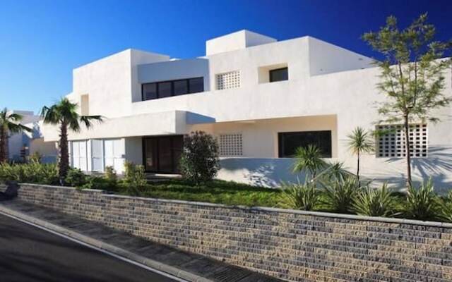 Отель Marbella Luxury Penthouse вид на фасад