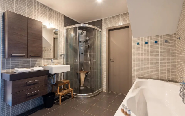 Europea Laeken Duplex Residence