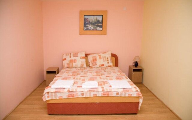 Hotel Uni Palas in Negotino, Macedonia from 86$, photos, reviews - zenhotels.com