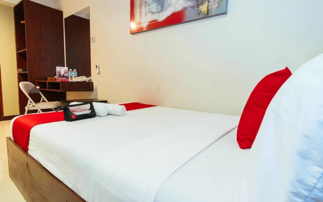 RedDoorz @ Chino Roces Makati