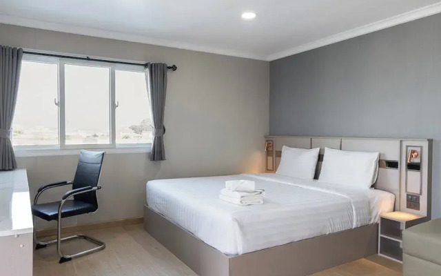Tj 4711 Residence