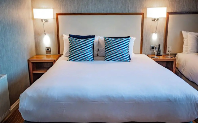 Eyre Square Accommodation