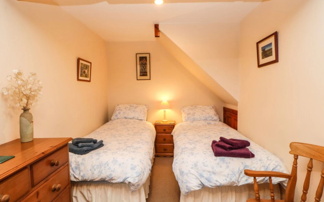Crescent Cottage