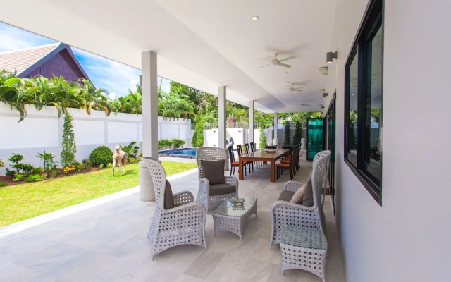 Celine Villa
