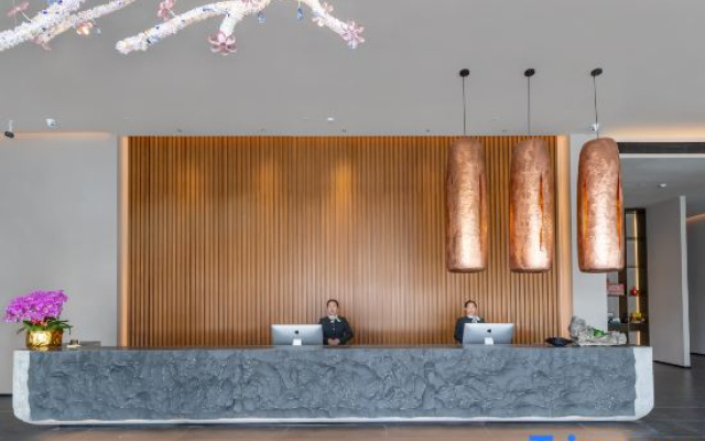 LZ Hotel
