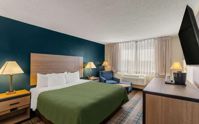 Quality Inn Denver Northeast Brighton
