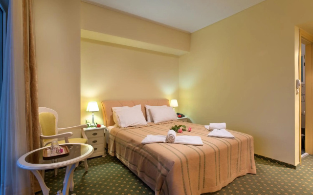 Angelika Pallas Hotel