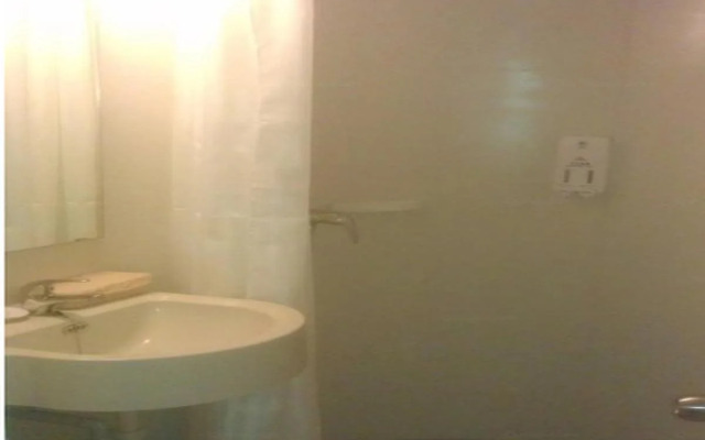 GreenTree Inn Wuxi Zhongqiao Hotel