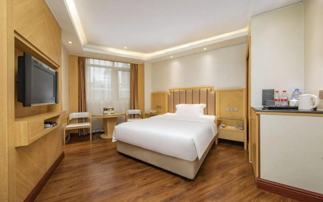 Donghai Hotel