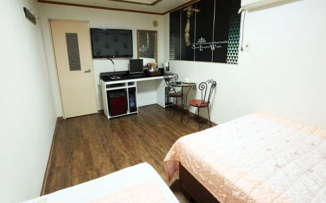Goodstay a Plus Hotel