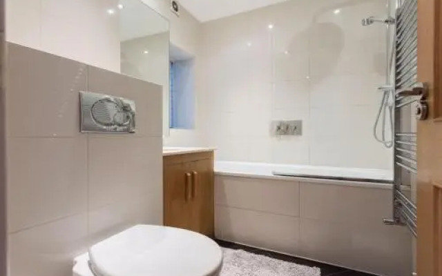Paddington Apartment
