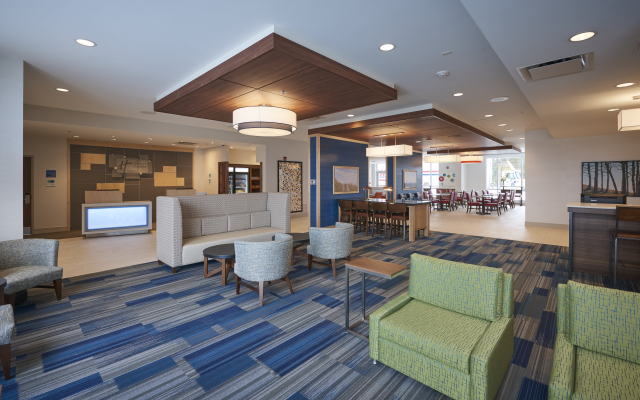 Holiday Inn Express & Suites St John's Airport by IHG
