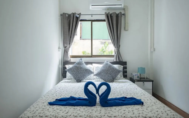 Cozy TownHouse HuaLampong