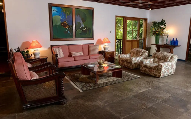 Mara Palace Hotel
