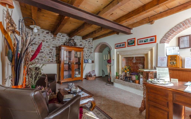 Borgo di Calmasino