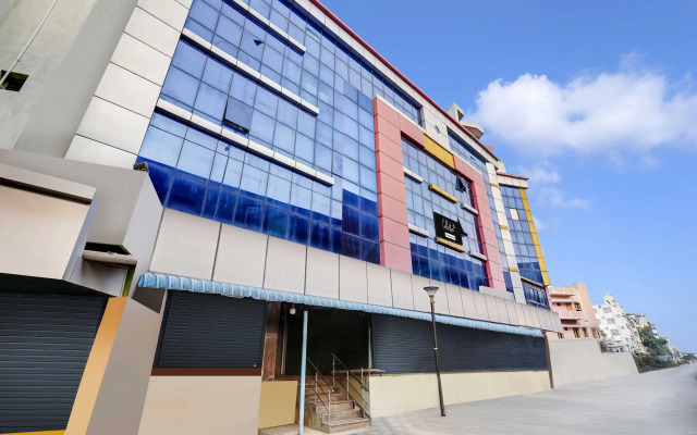 Hotel O Padmavathi Puram Near Railway Station