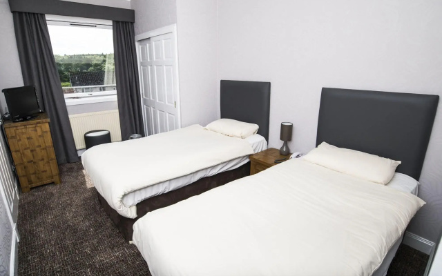 Douglas Arms Hotel