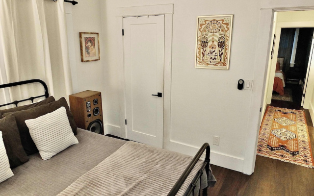 Charming Craftsman - Beach Close