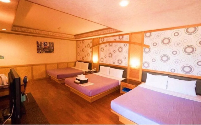 Anich Fashion Inn