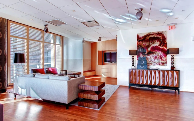 Bluebird Suites in Penn Quarter