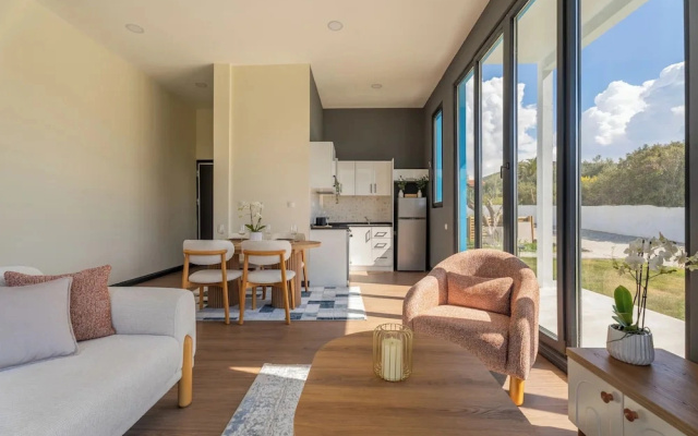 Lotus Villas & Suites