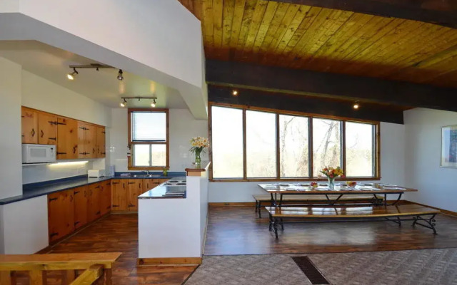 6 Bed Blue Mountain Chalets