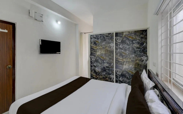 Deluxegn Luxury Suits