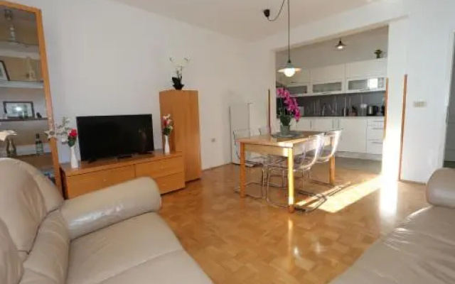 Allure Apartments