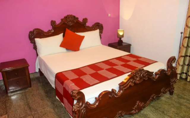 Royal Marine Inn