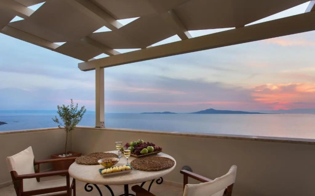 Villa Itis Luxury Suite with Balcony, Panoramic View & Jacuzzi