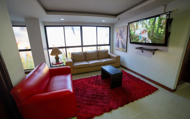 Hotel 33 Conquest