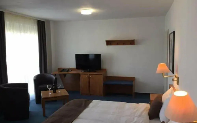 Sunibel Inn Hotel