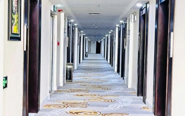Qinggan Hotel