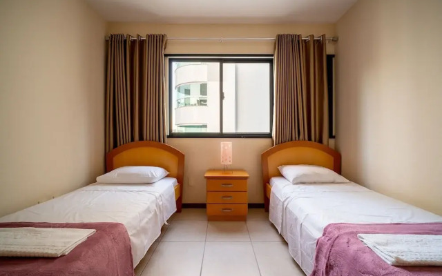 Sea View Apartm. 130m From the Beach in BC Esa901