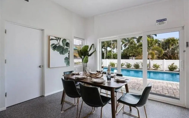 The Palm Leaf 3 Bedroom Home by RedAwning