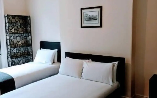 Metrostays - O'Connell Street 84-2