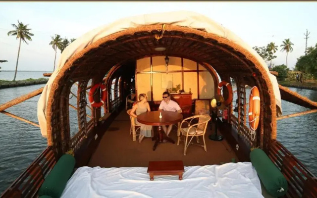 Spice Coast Cruises