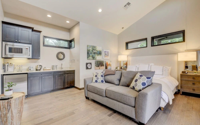 2113 Barbaro Way Cabin Unit 14
