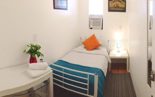Bikini Hostel, Café & Beer Garden Free Breakfast & Dinner!