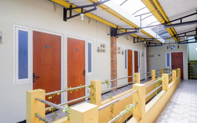 RedDoorz Near Bandara Ahmad Yani Semarang(RedDoorz near Kawasan Bandara Ahmad Yani Semarang)