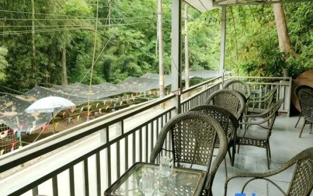Yishu Qingcheng Homestay