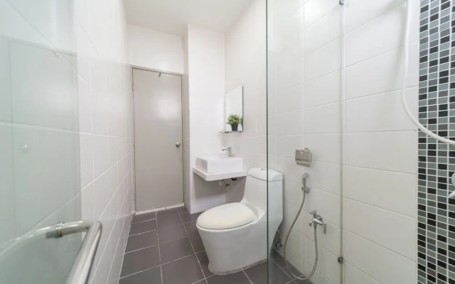 Oyo Home 790 Premium 2Br Vue Residences