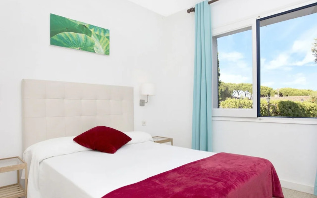 Garden-view Apartment in Calella de Palafrugell With Swimming Pool