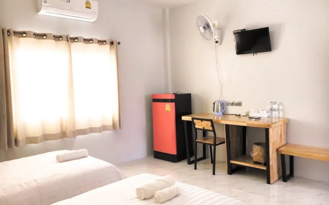 Chadaporn Mae Chaem Hotel