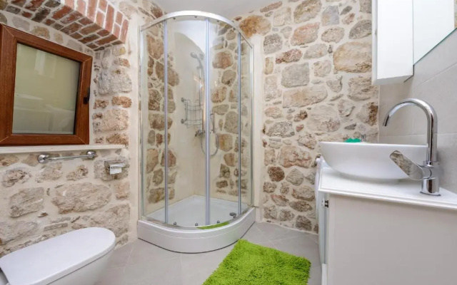 Villa Stone-Exceptional private Estate