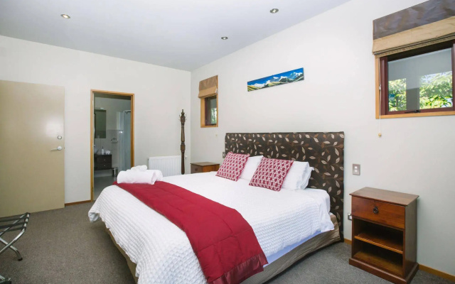 Wanaka Berry Farm and B&B
