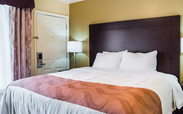 Baymont Inn & Suites Vicksburg
